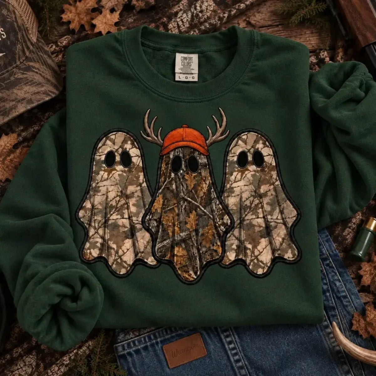 ✨Vintage Ghost Hunter Sweatshirt – Retro Halloween Crewneck