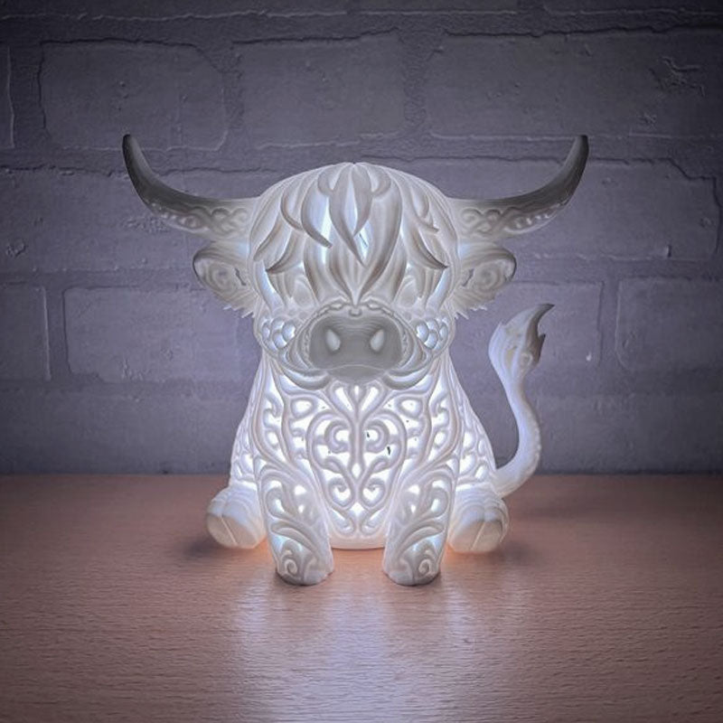 🎖️Hollow-Out Highland Cow Ornament
