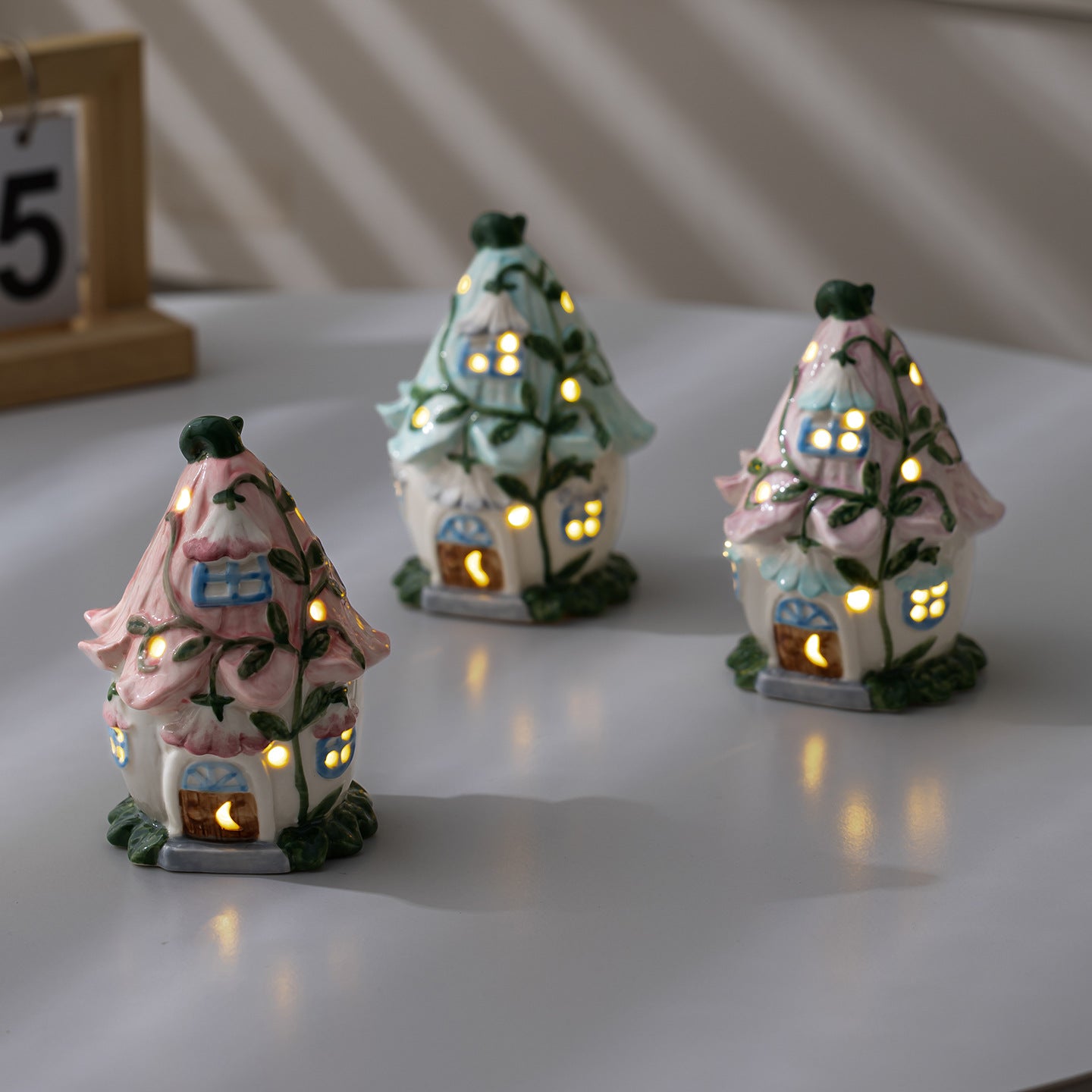 ✨Ceramic Fairy Cottage Desk Light